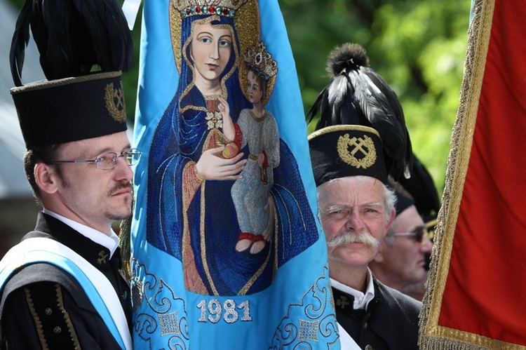 Mężczyźni w Piekarach 2012