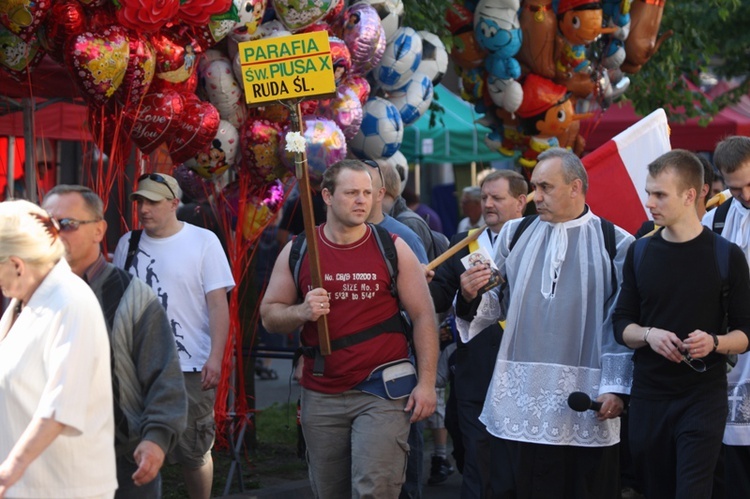 Mężczyźni w Piekarach 2012