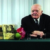 Profesor  był m.in. autorem książki o swoim ojcu, wybitnym uczonym, dyplomacie, żołnierzu Legionów Polskich