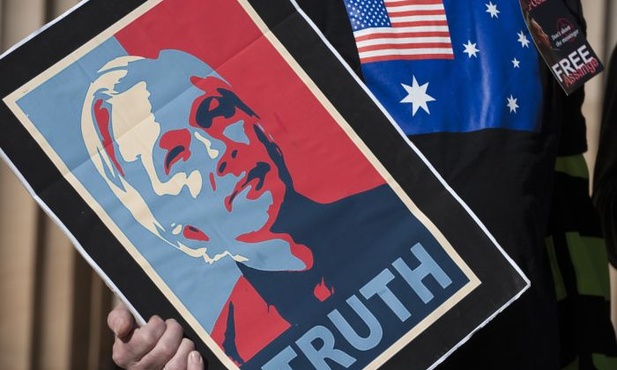 Australia obiecuje pomoc Assange'owi