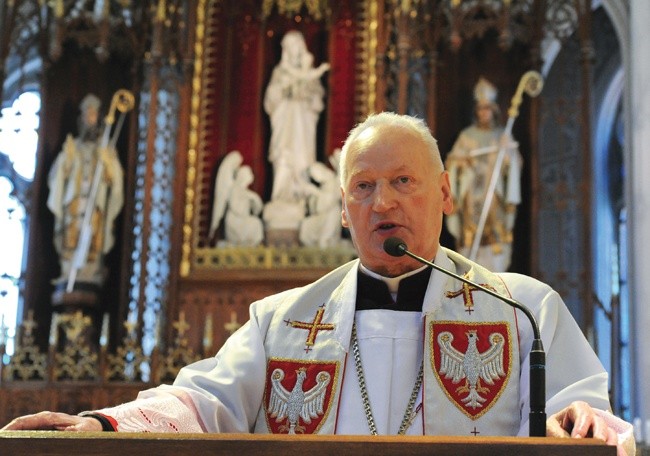 „Złodziej w sutannie” po czterdziestu latach opowiadał w radomskiej katedrze o tamtych wydarzeniach