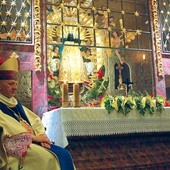 Poświęcenia odnowionej kaplicy i konsekracji ołtarza dokonał bp Paweł Stobrawa