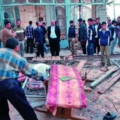 Zamachy w meczetach