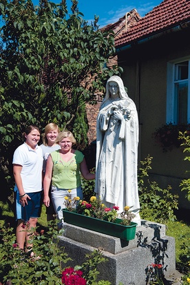  Rodzina Sokołowskich jest silnie związana ze swoją rzeźbą mniszki z Lisieux