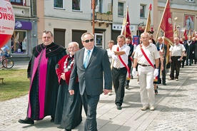 Rzemieślnicy chętnie podtrzymują zwyczaje religijne i patriotyczne