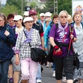  W ŁPPM jest grupa fioletowa, w której pielgrzymują pątnicy ze Skierniewic i okolic 