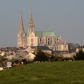 We Francji budzą się katolicy