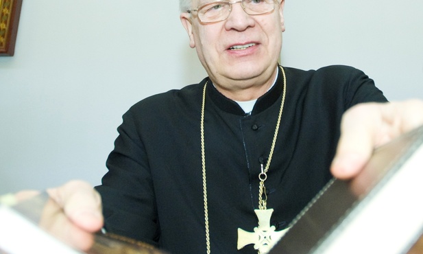 Polscy biskupi wysłali list do Benedykta XVI