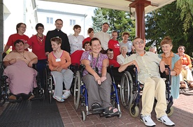  Chorzy i niepełnosprawni na wczasorekolekcje w Dąbrowicy czekają z niecierpliwością