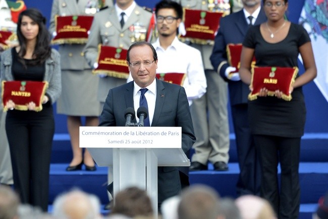 Hollande wzywa Syryjczyków