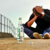 Dlaczego alkohol zwiększa ryzyko raka?