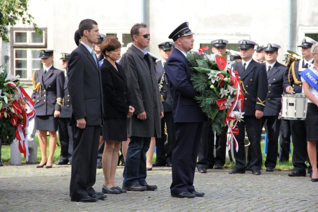 Uroczystości pod Pomnikiem Obrońców Poczty Polskiej w Gdańsku