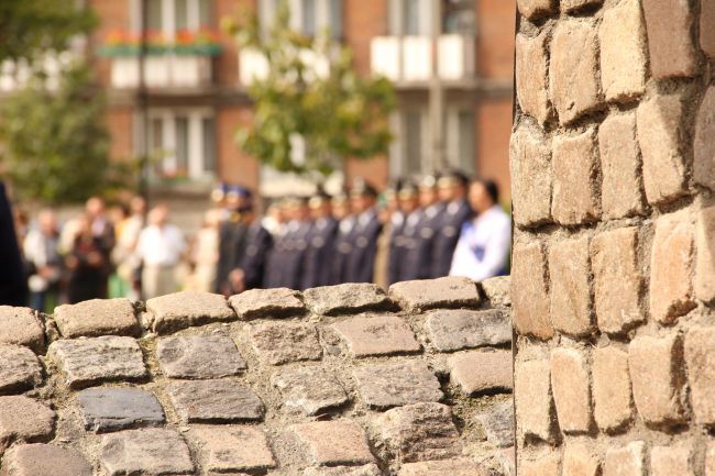 Uroczystości pod Pomnikiem Obrońców Poczty Polskiej w Gdańsku