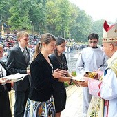 Kościół potrzebuje ludzi zdecydowanych bronić najważniejszych prawd i wartości – mówił kard. S. Dziwisz do młodzieży zgromadzonej na kalwaryjskim wzgórzu