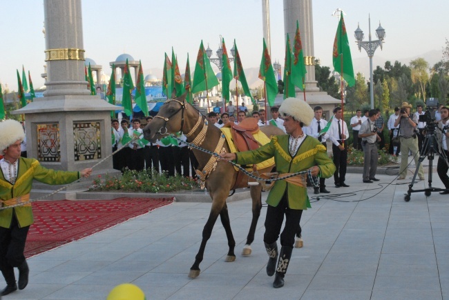 Turkmenistan - kraj, ludzie i rodzący się Kościół