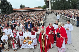  Kraków-Mogiła, 16 września. Na odpust do opactwa cystersów ściągnęły tłumy krakowian