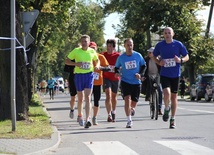 Tegoroczny Półmaraton Jesieni w Łowiczu miał rekordową obsadę