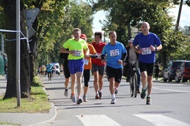 Tegoroczny Półmaraton Jesieni w Łowiczu miał rekordową obsadę