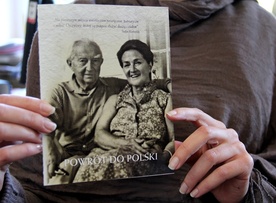 Krewni spełnili ostatnią wolę Zofii Korbońskiej, by wraz z mężem została pochowana w Polsce