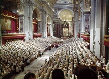 11 października 1962 r. Otwarcie Soboru Watykańskiego II. w Bazylice św. Piotra, która zamieniła się w ogromną aulę synodalną