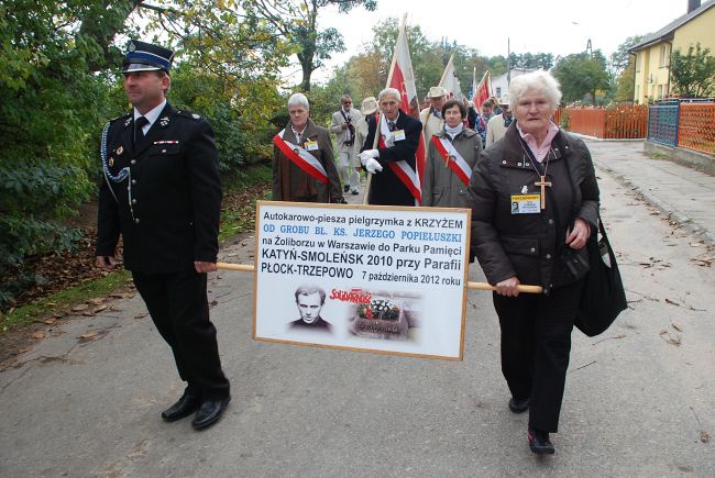 Krzyż pątniczy w Płocku Trzepowie