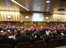 Trwają obrady Synodu Biskupów 