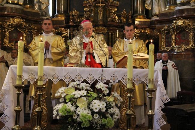 Głównym uroczystościom odpustowym przewodniczył bp Stefan Cichy