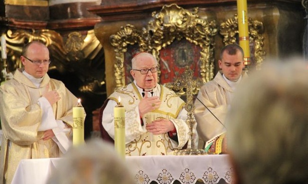 Mszy św. podczas pielgrzymki kobiet przewodniczył kard. Henryk Gulbinowicz