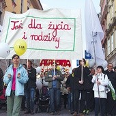 Marsz rozpoczął się Mszą św. w kościele św. Floriana i przeszedł do bazyliki Mariackiej