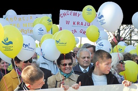 Marsz zgromadził ponad 2 tys. uczestników, w tym dużą grupę młodzieży