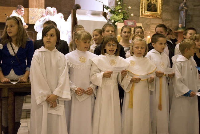 Inauguracja wieczystej adoracji w kościele franciszkanów 