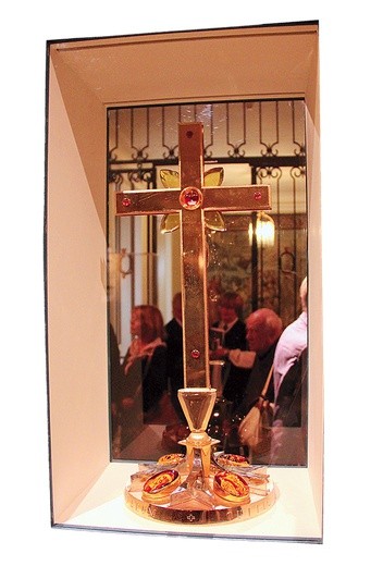  Relikwiarz Krzyża Świętego