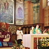  Inauguracyjnej Eucharystii w katedrze przewodniczył bp Tadeusz Rakoczy