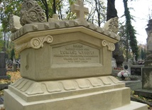 Ratują cmentarze krakowskie