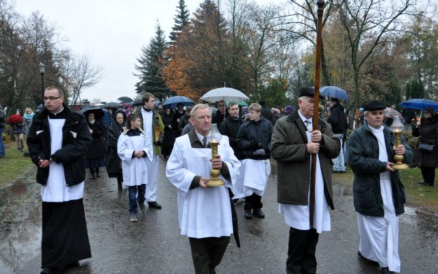 Uroczystości na cmentarzu w Gorzowie Wlkp.