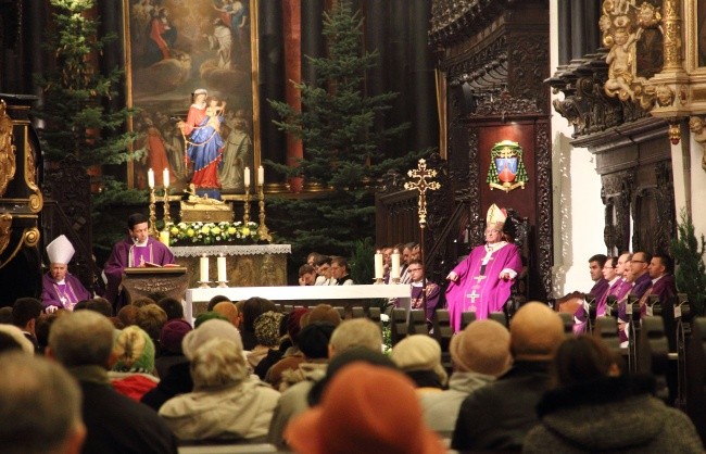 Eucharystia za zmarłych biskupów