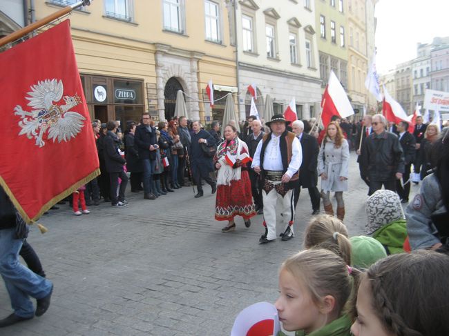 Świętowanie niepodległości na krakowskim Rynku Głównym