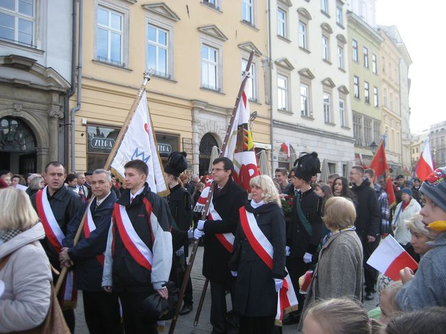 Świętowanie niepodległości na krakowskim Rynku Głównym