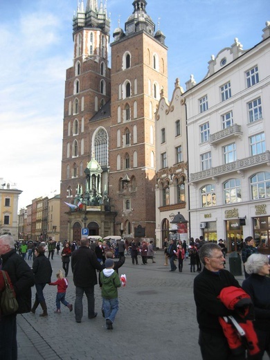 Świętowanie niepodległości na krakowskim Rynku Głównym