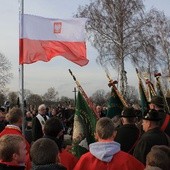 Myśliwskie sztandary pochyliły się nad grobami poległych za ojczyznę w 1920 r.