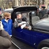 Józef Piłsudski w oryginalnym packardzie z 1930 r. 