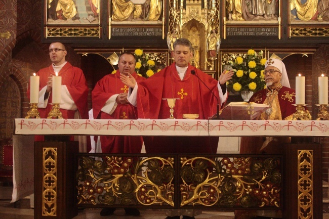 Koptyjski biskup o prześladowaniach chrześcijan w Egipcie 