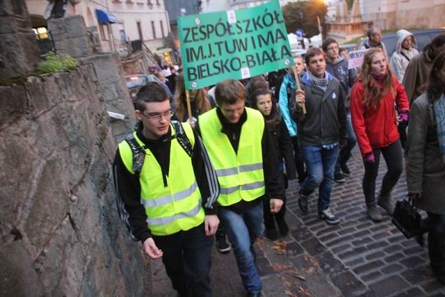 Marsz "Stop narkotykom" w Bielsku-Białej