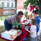 Z uwagą słuchamy  naszych Czytelników,  również tych najmłodszych,  którzy na razie oglądają tylko zdjęcia