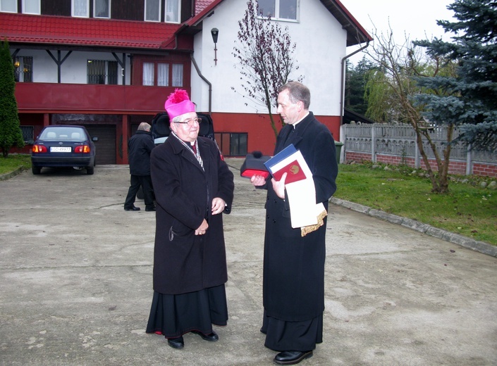 Nowy kościół w Chwaszczynie ma już wiechę