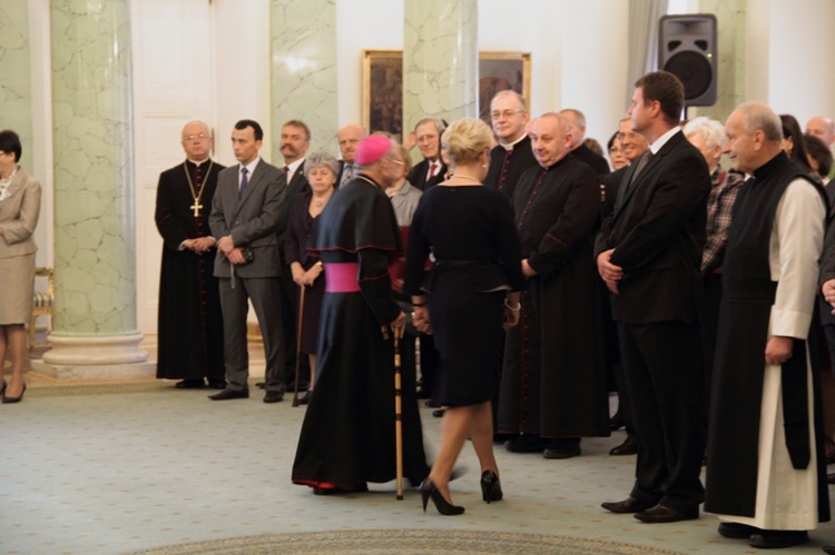 Łowicka bazylika uhonorowana w Pałacu Prezydenckim