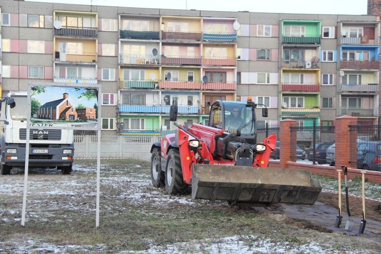 Rozpoczęcie budowy ośrodka Caritas i kościoła w Kutnie