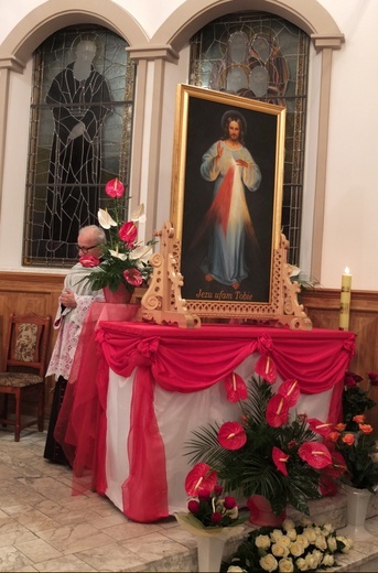Peregrynacja obrazu Jezusa Miłosiernego w parafii pw. św. Maksymiliana Marii Kolbe w Głogowie