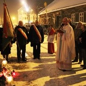 13 grudnia pod tablicą w Białej