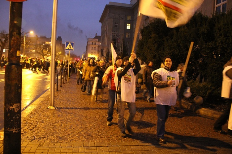 Demonstracja związkowców w Katowicach